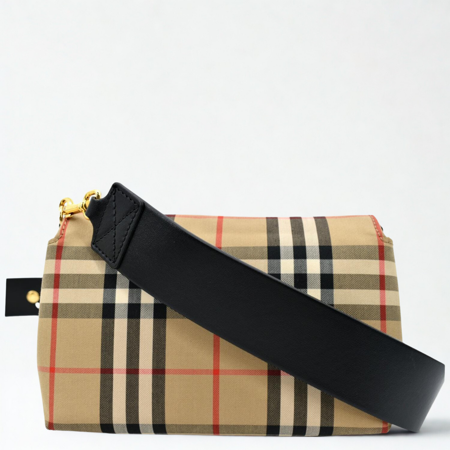 Checkered Barrel Sling Bag – Timeless Plaid with Wide Strap
